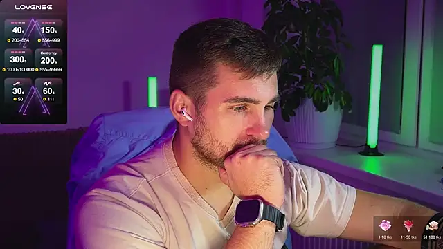 Snapshot of Sweeet__boy chatting on 18, 10, 2025 Sweeet boy online show from 18, 10, 2025