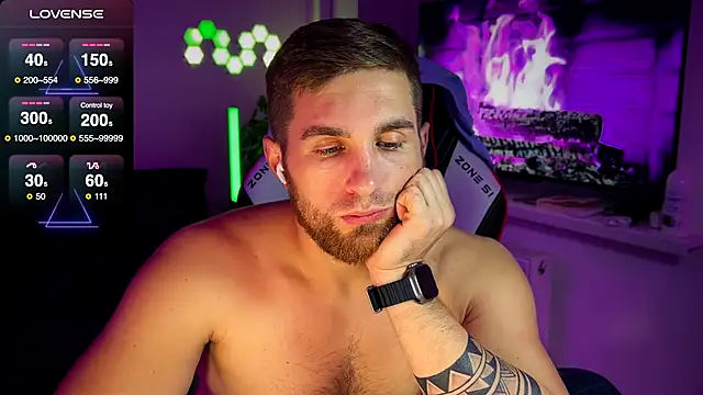 Snapshot of Sweeet__boy chatting on 9, 11, 2025 Sweeet boy online show from 9, 11, 2025