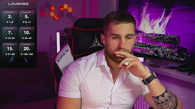 Snapshot of Sweeet__boy chatting on 20, 11, 2025 Sweeet boy online show from 20, 11, 2025