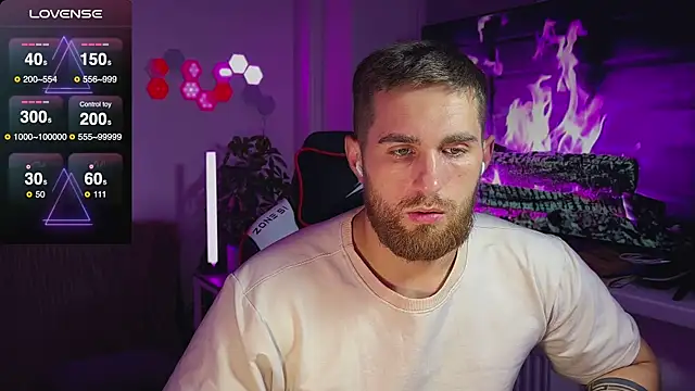 Snapshot of Sweeet__boy chatting on 24, 11, 2025 Sweeet boy online show from 24, 11, 2025