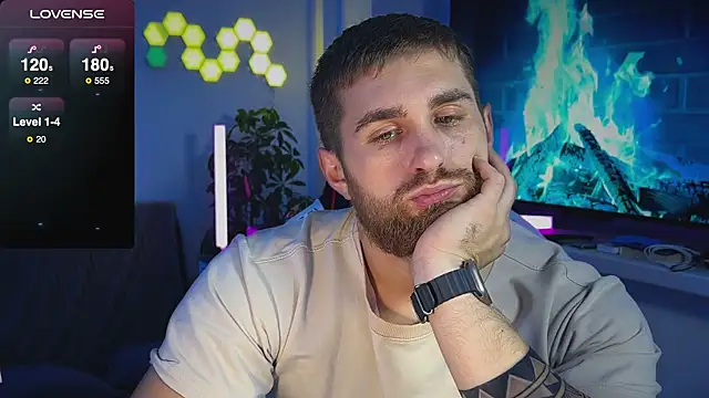 Snapshot of Sweeet__boy chatting on 4, 12, 2025 Sweeet boy online show from 4, 12, 2025