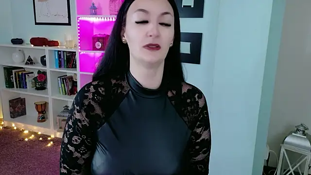 Snapshot of BrianaJoy chatting on 4, 3, 2026 BrianaJoy online show from 4, 3, 2026