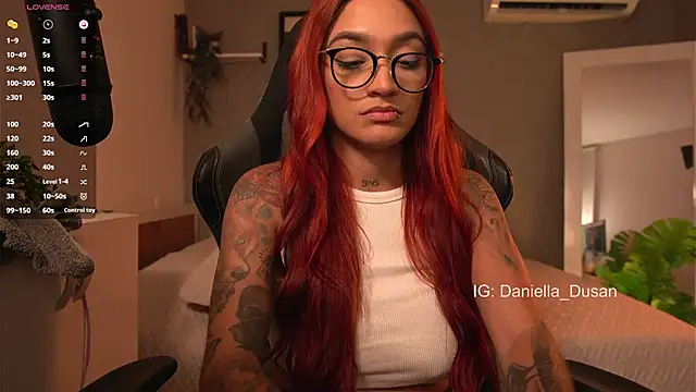 DaniDusan  online show from 7, 12, 2024