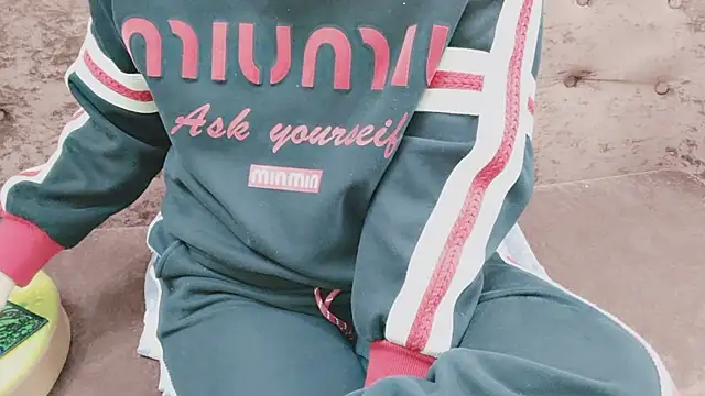 Sophie Secret online show from 26, 11, 2025