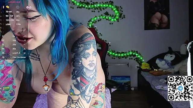 Snapshot of Silvia_Santorskii chatting on 3, 8, 2026 Silvia Santorskii online show from 3, 8, 2026